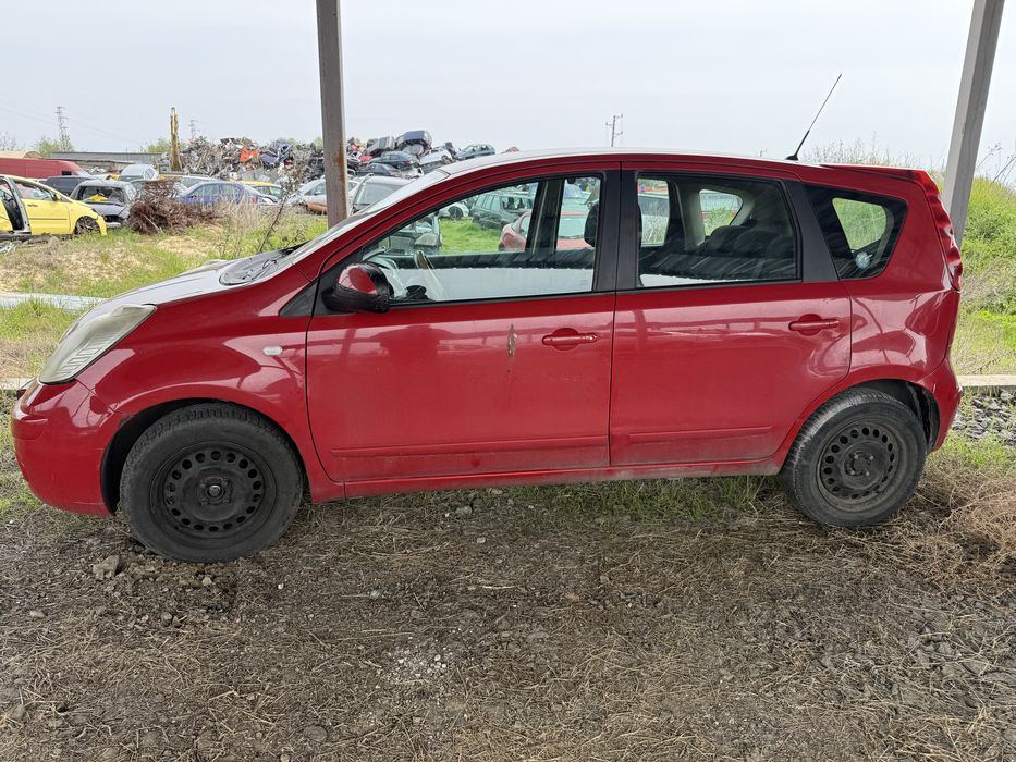 Нисан Ноте 1.6 109 кс 2008 г автомат на части