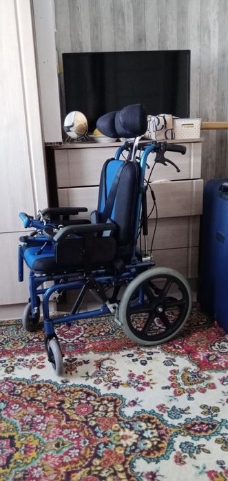 Инвалидная коляска