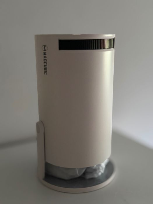 Чисто нов смарт проектор HY300 Pro (само тестван)