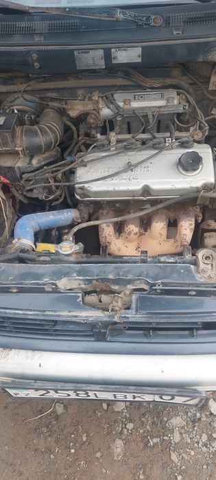 Продам Мицубиси спейс вагон