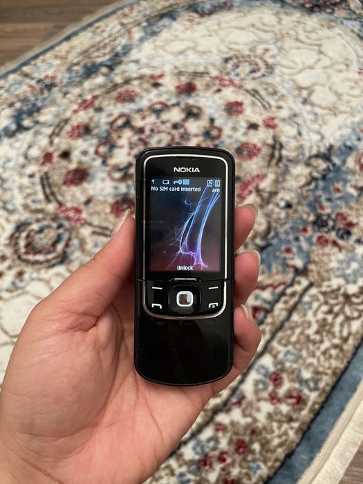 Нокиа 8600 - Луна