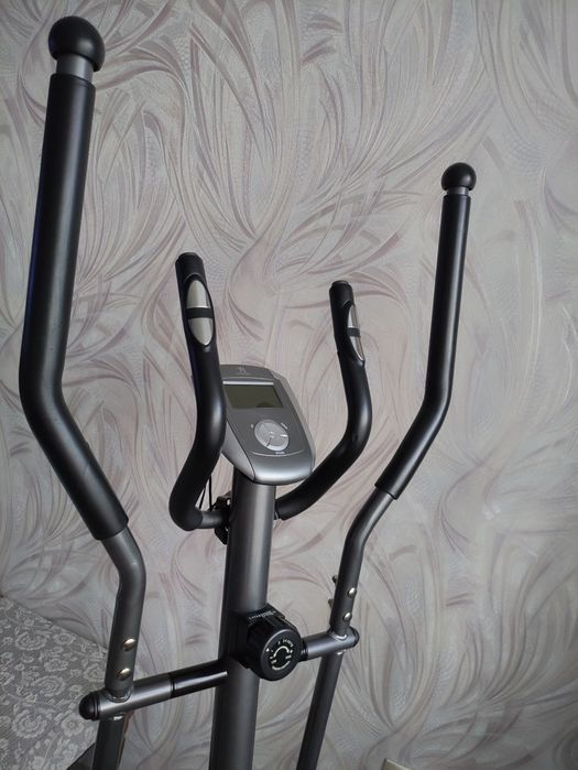 Эллиптический велотренажёр