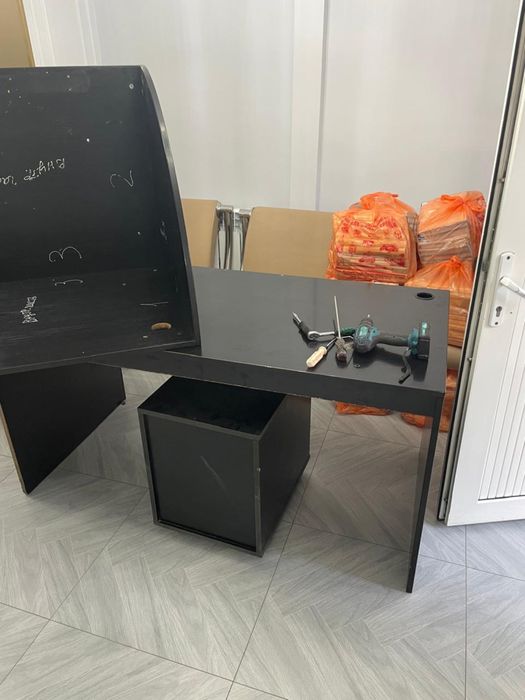 Продам столы в хорошем состоянии