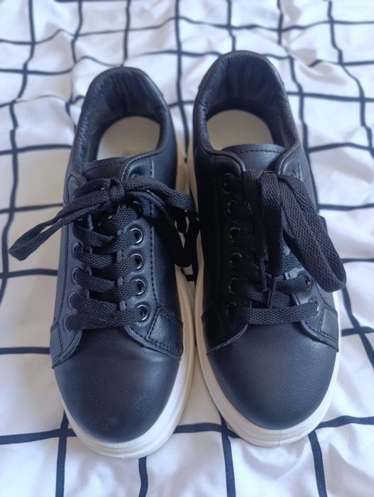 Спортни дамски обувки