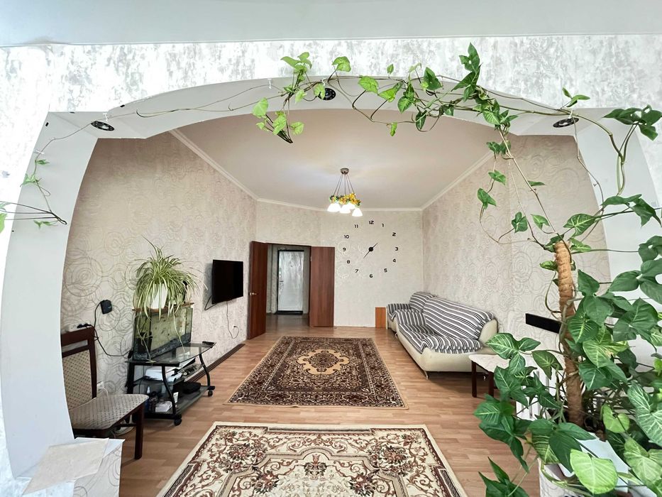 Продам 2 комнатную квартиру