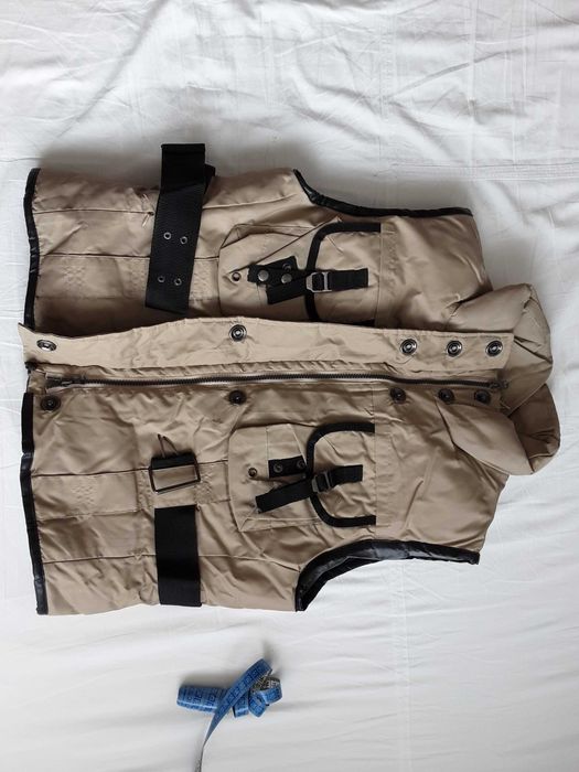 туристически елек, нов XL, бежов.