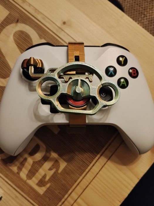 Vând volan Xbox One printat 3D