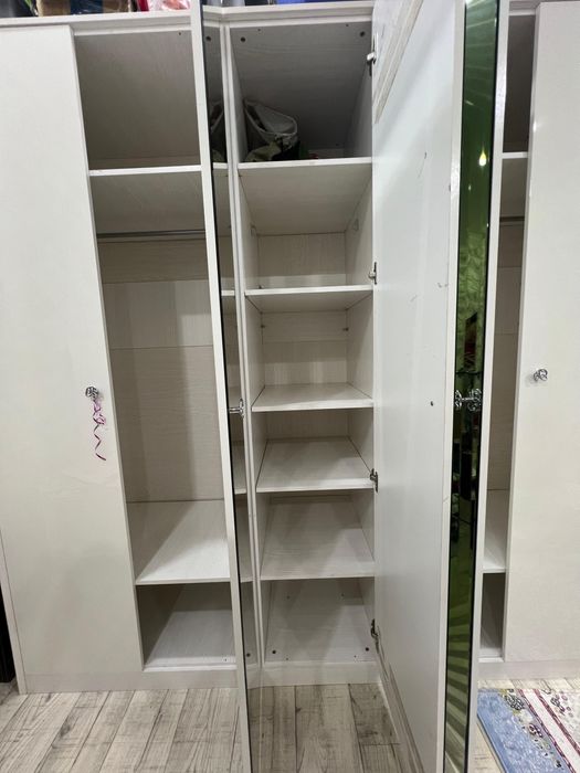 Продам       шкаф