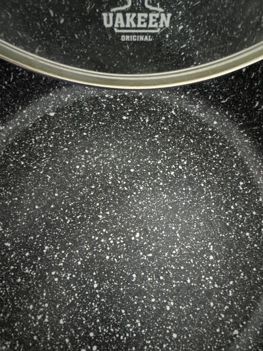 Продам казан uakeen 8л