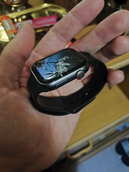 apple watch не включается