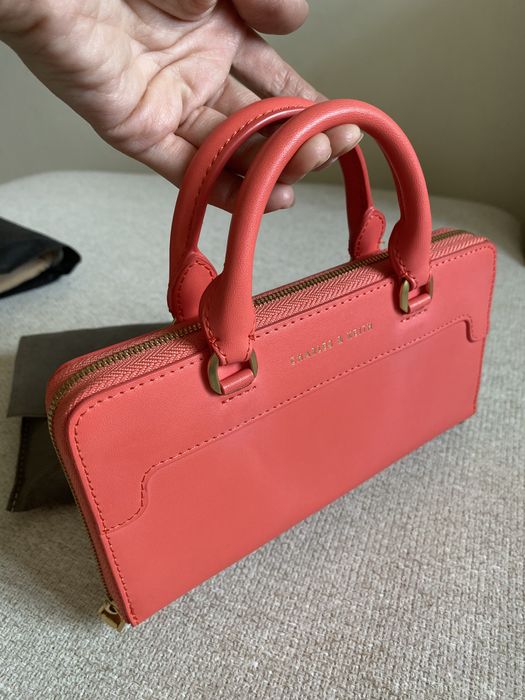 Кошелек Charles and Keith