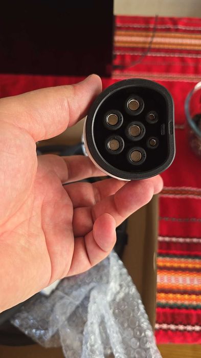 Чисто нова зарядна станция за автомобл 11kw трифазна