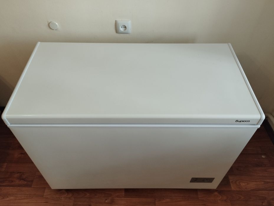 Продам морозильник бирюса 220 л 2025 год
