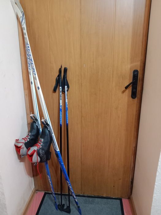 Продам беговые лыжи