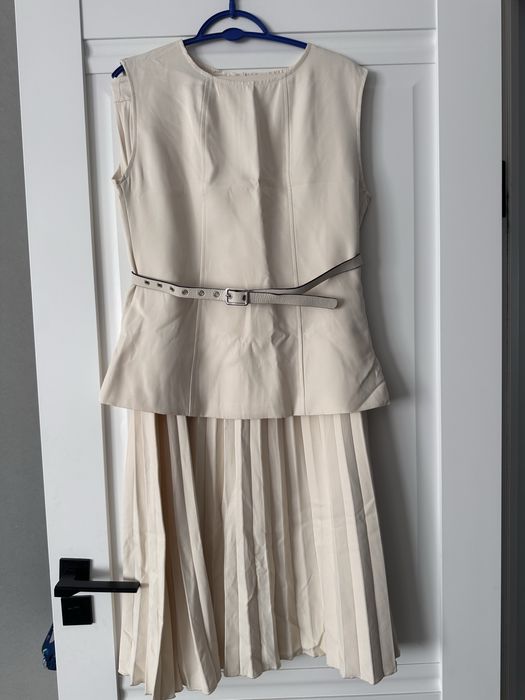 Костюм с юбкой 46-48 размер