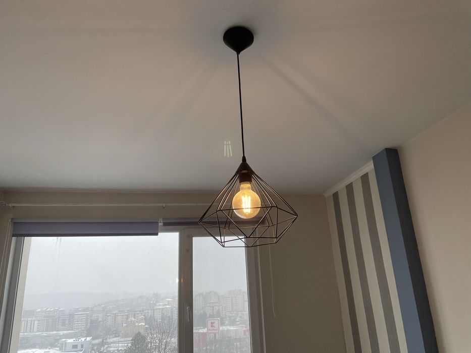 Полилей за таван