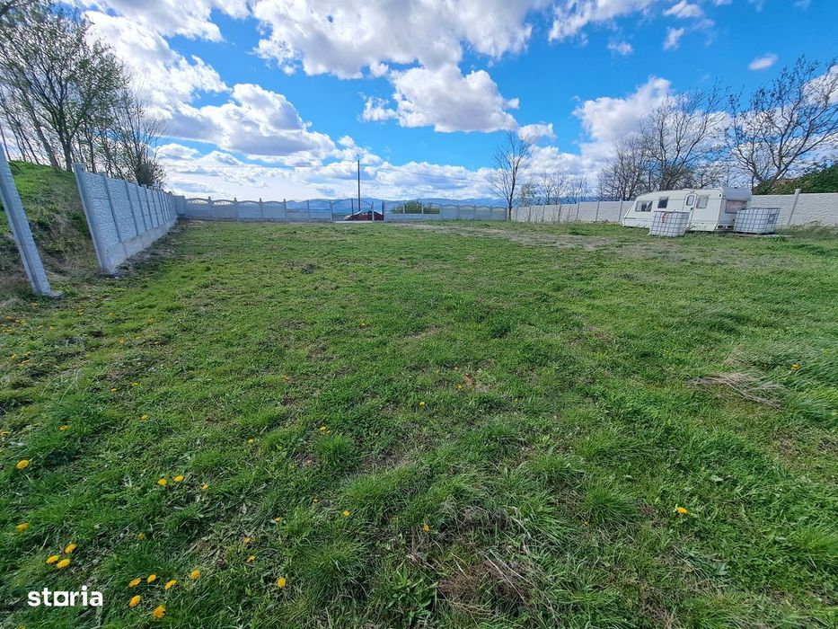 Teren de vânzare 3600mp, cu proiect si autorizatie- Berghin- Straja