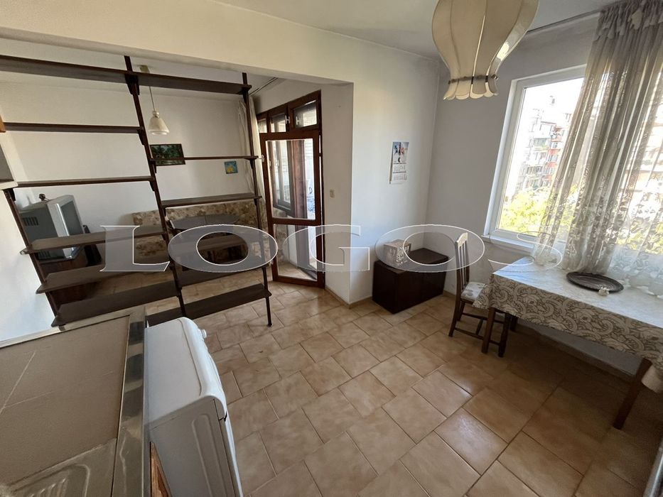 Продава се Тристаен апартамент в Варна, Зимно кино Тракия - 80 кв.м за 1874 €/кв.м - Снимка #1