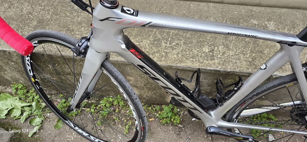 шосеен карбонов велосипед Scott foil 2x10 di2 Shimano ultegra