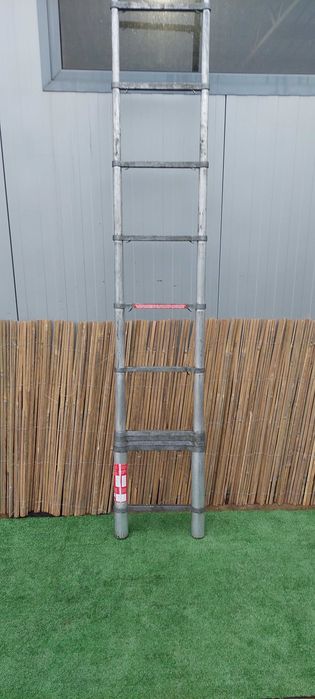 Телескопична стълба