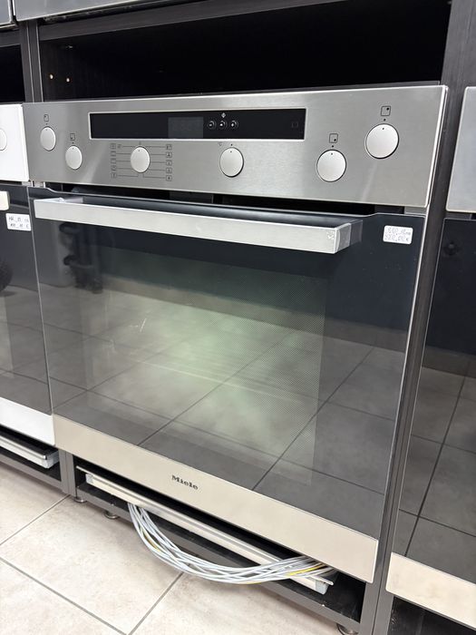 Miele H4418 EP Фурна за вграждане с керамичен плот с Пиролиза/24 мес гаранция