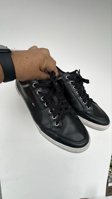 Vand pantofi Tommy Hilfiger masura 46