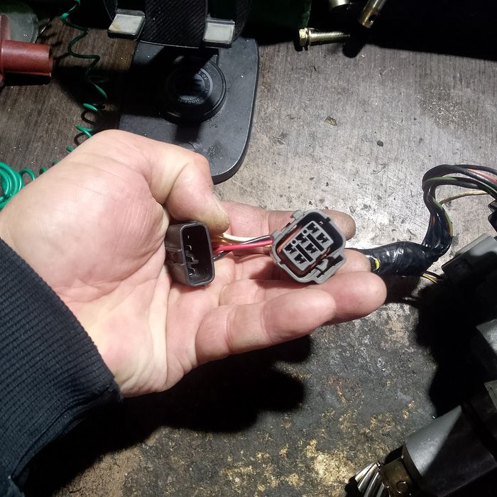 Продам трамблёр на Мазда кронус