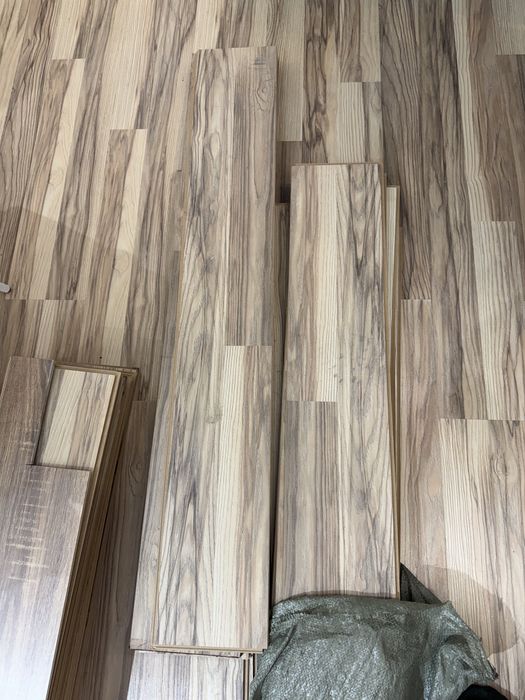 Ламинат б/у продам