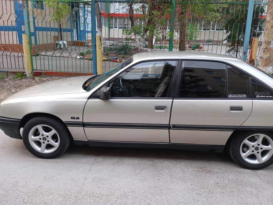 Продается Опель Омега а