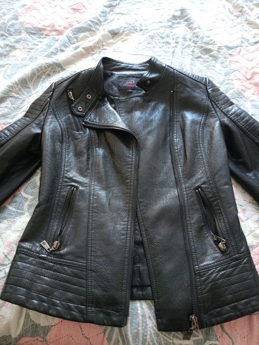 Продам женскую косуху