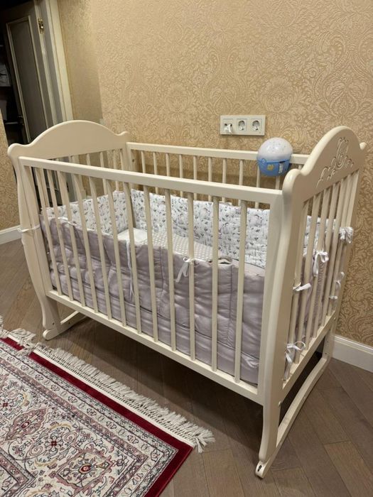 Продам детскую кроватку