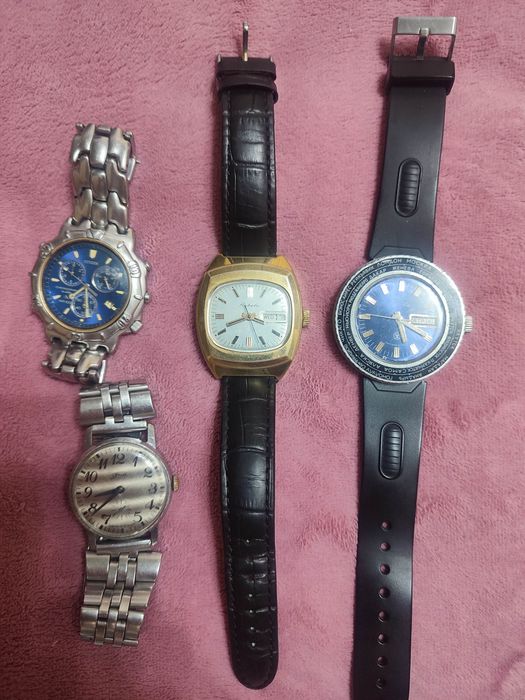 Часы Ракета Города