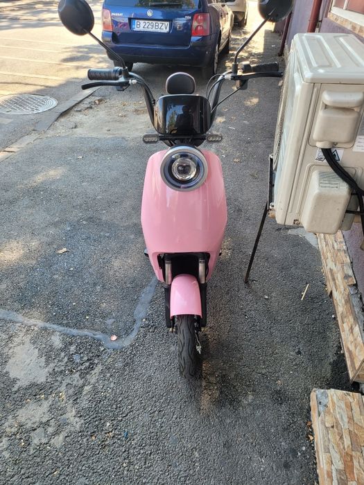 Vând scuter electric an stare nouă