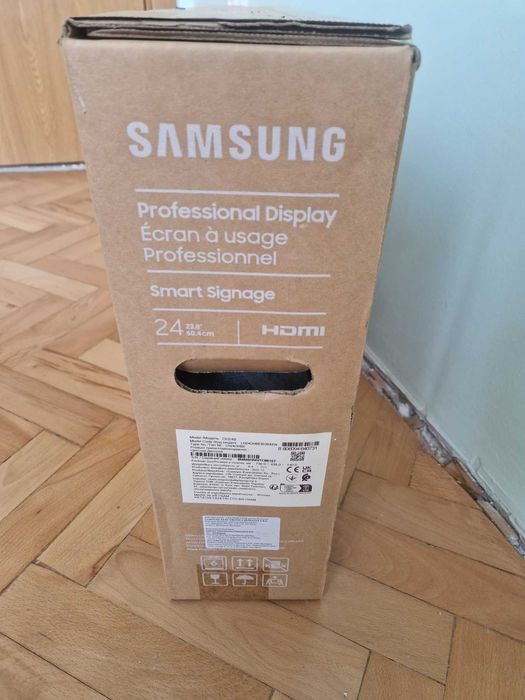 Samsung Outdoor Signage OH24B