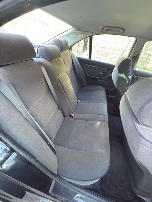 BMW 523i седан 1996 година