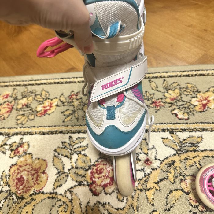 роликовые коньки