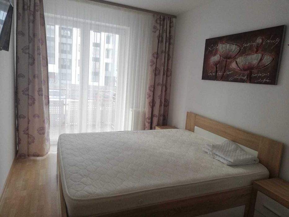 Proprietar inchiriez studio in Avangarden Tractorul langa Mall Coresi