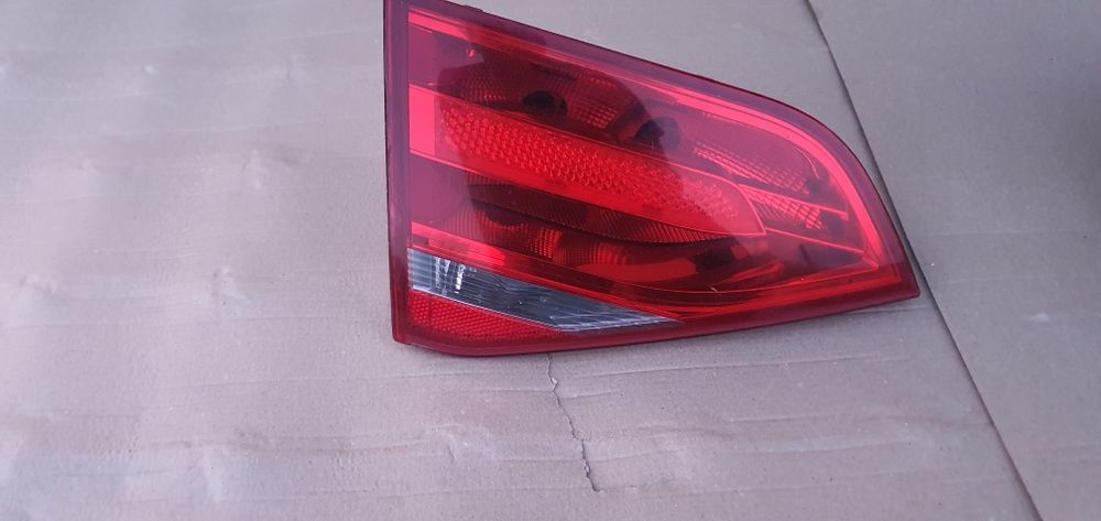 Tripla stop stanga dreapta audi a4 b8 berlina