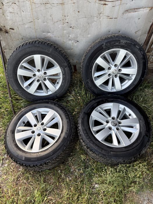 Диски R16 оригинальные с Nissan Teana J32