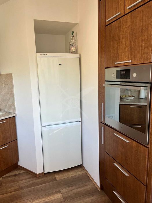 Дава се под наем Етаж от къща в Асеновград - 90 кв.м за 448.8 € - Снимка #16