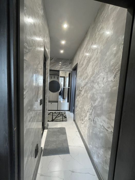 Дава се под наем Едностаен апартамент в Враца, Център - 48 кв.м за 309.06 € - Снимка #2