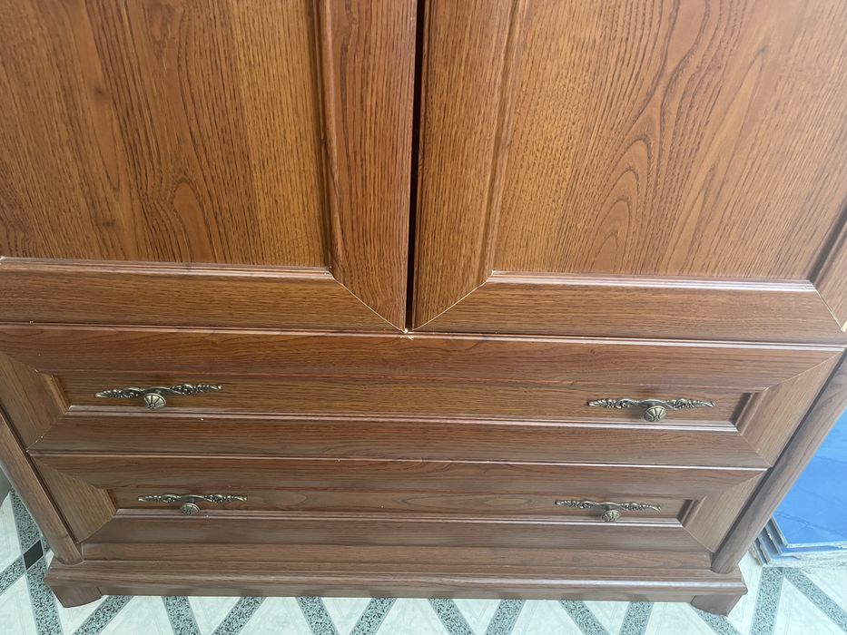 Продам шкаф посудный б/у