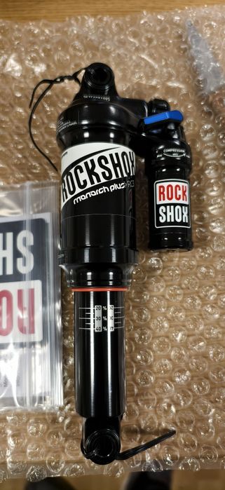 Заден амортесьор/Шок RockShox Monarch Plus RC3 DebonAir-200 x 51mm M/L