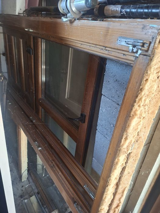 Geamuri usi de balcon termopan lemn