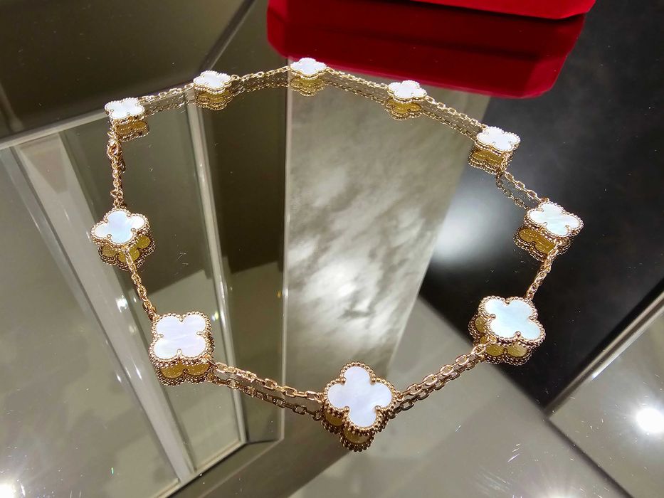 Van Cleef & Arpels VCA Rose 10 Mother of Pearl Alhambra Дамско Колие