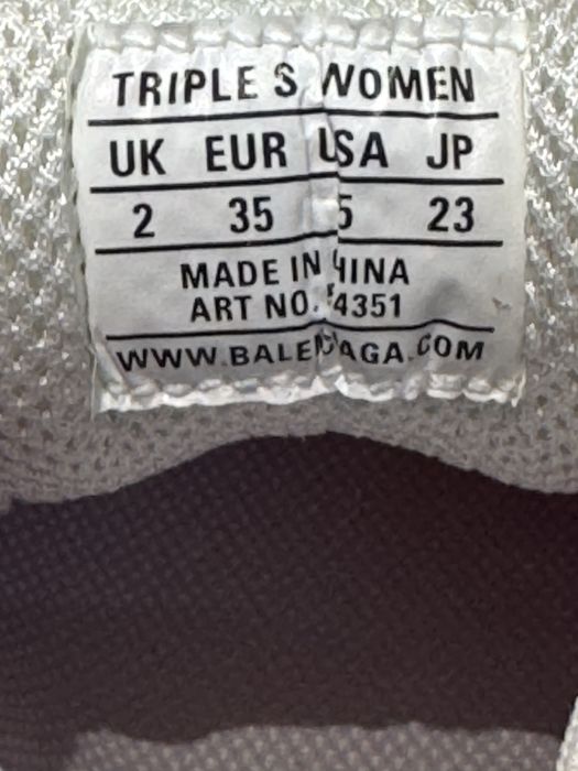 BALENCIAGA Triple S.Номер 35