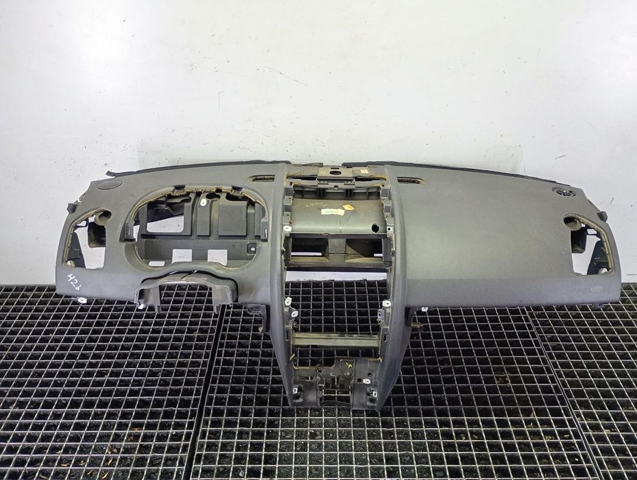 Plansa bord 8200491054 Renault Megane 2 (2002 - 2006) 1.4 benzina k4j-d7