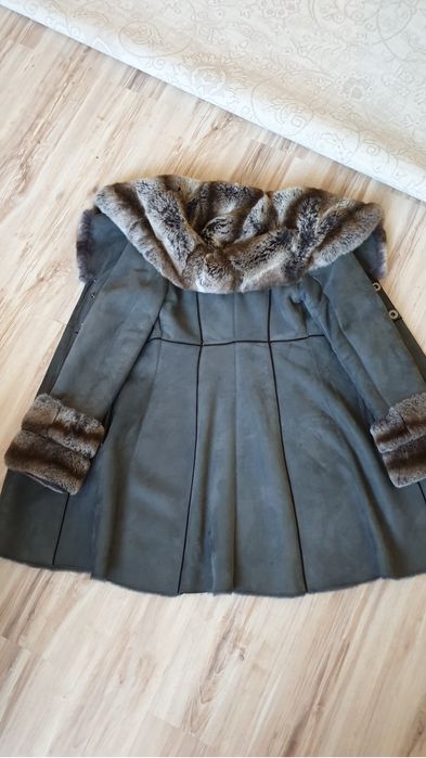 Продам дубленку натуралка р.40-42