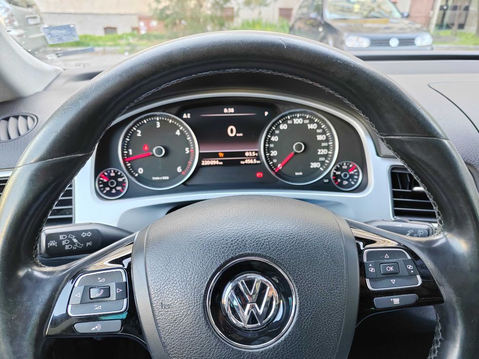 Фолксваген Туарег V8 340 коня.