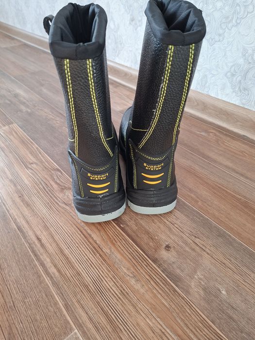 Продам сапоги летний